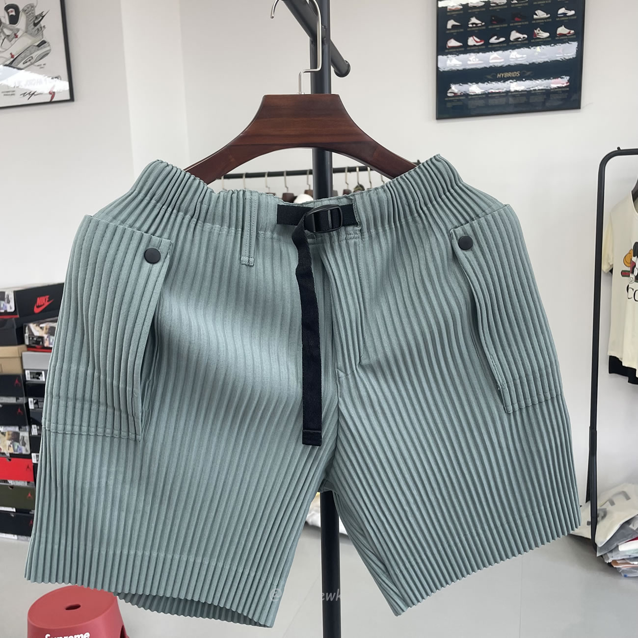 Homme Plissé Issey Miyake Flip Shorts Black Green (6) - www.newkick.vip